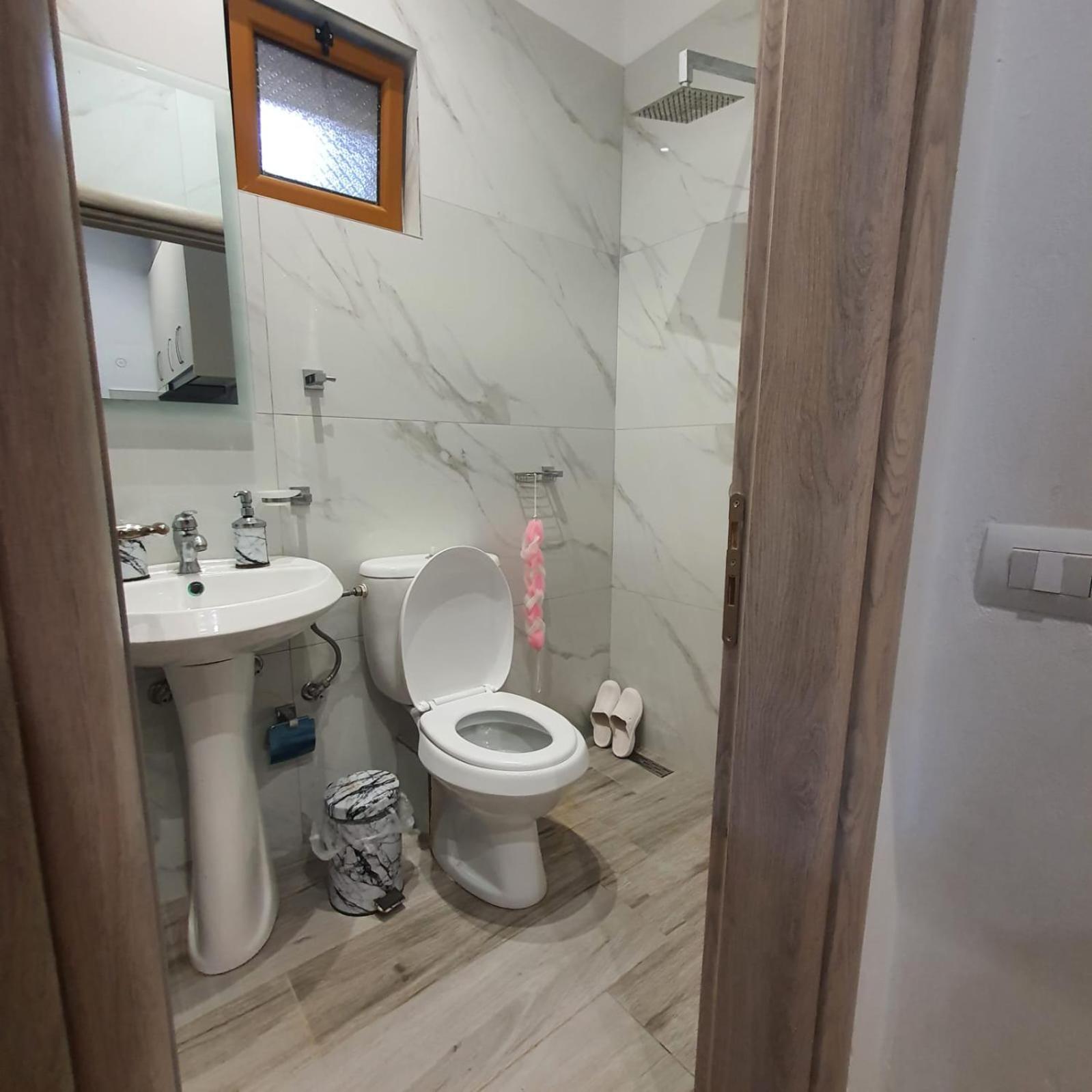 Vokopola Villa Sarandë エクステリア 写真